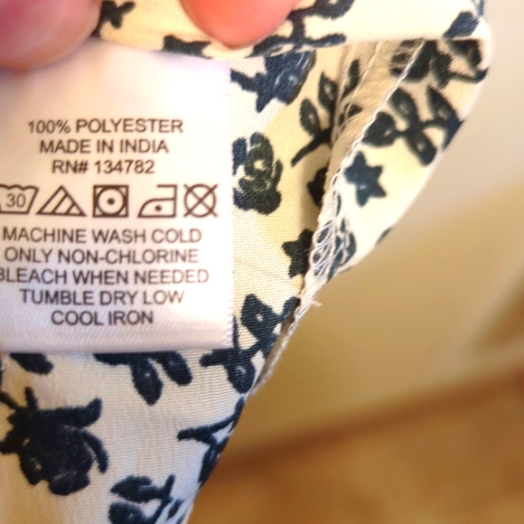 Hint of Blush M White with Black Floral Dress - Picture 7 of 9